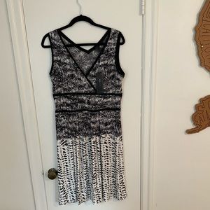 BCBGMaxazria Black and White Dress Size Medium NWT